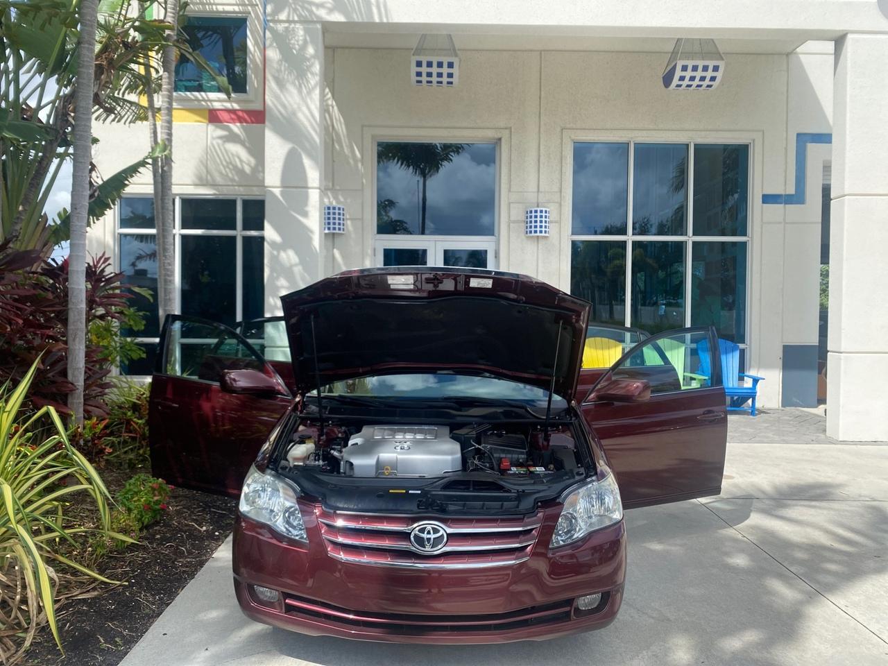 2006 Toyota Avalon XLS LOW MILES 49,416 NAV SUNROOF Pompano Beach FL