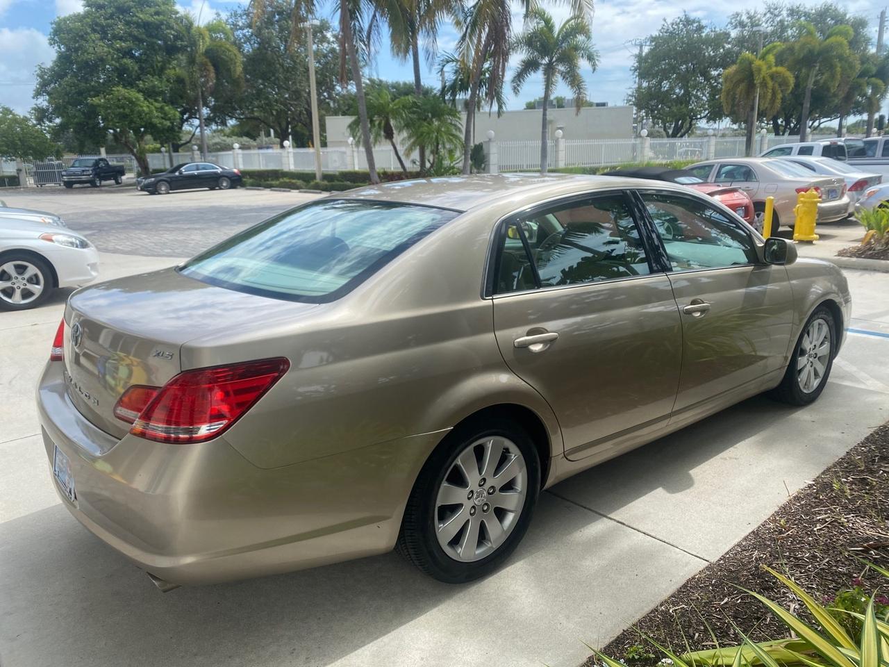 2006 Toyota Avalon XLS LOW MILES 53,114 Pompano Beach FL