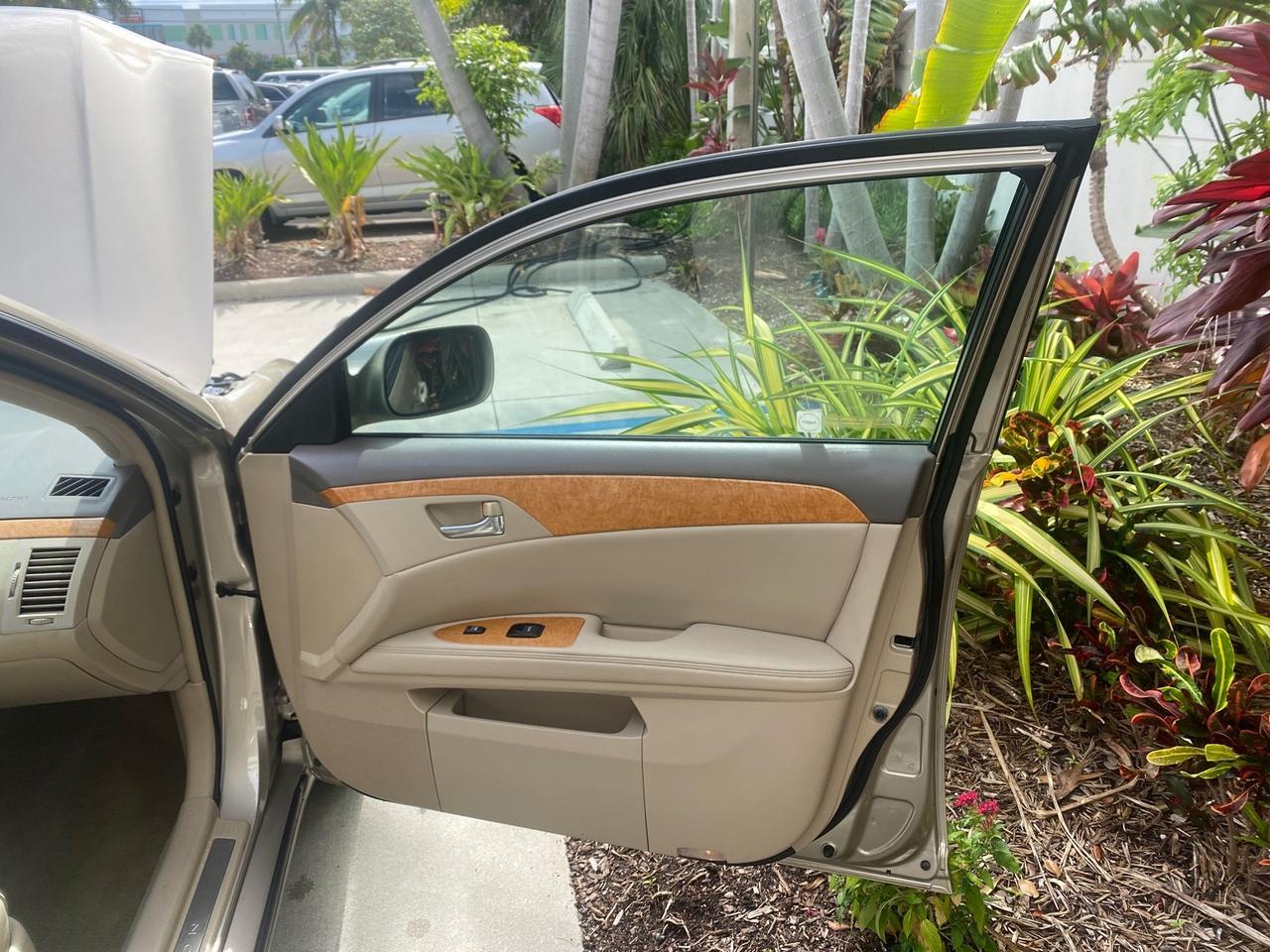2006 Toyota Avalon XLS LOW MILES 53,114 Pompano Beach FL