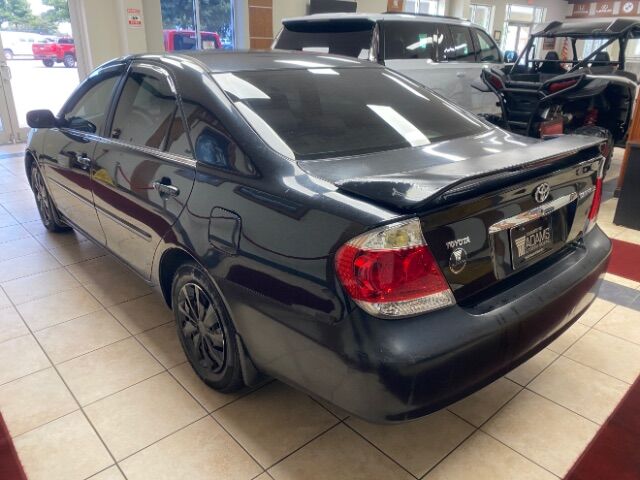 2006 Toyota Camry LE
