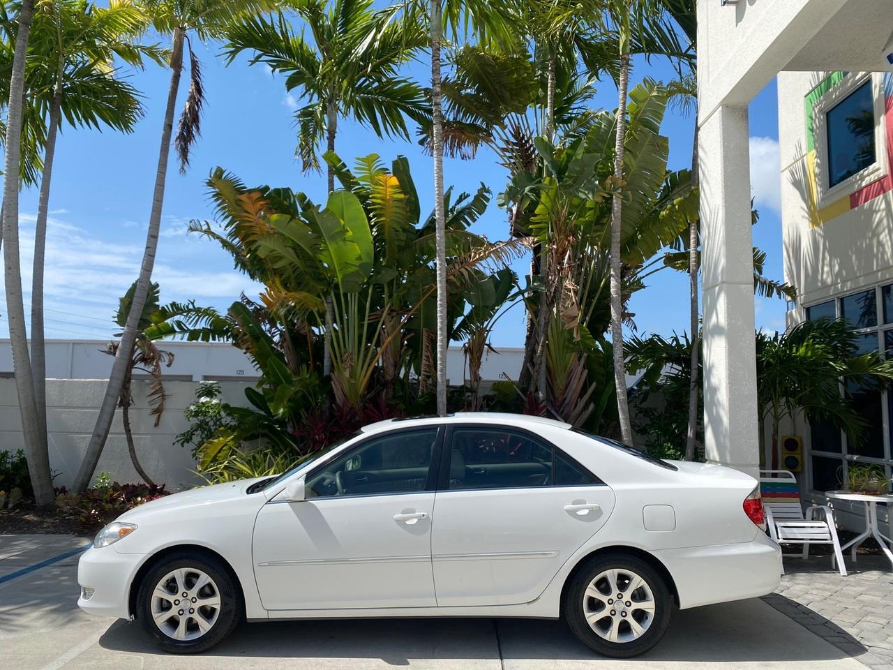 2006 Toyota Camry XLE V6 LOW MILES 65,439 Pompano Beach FL
