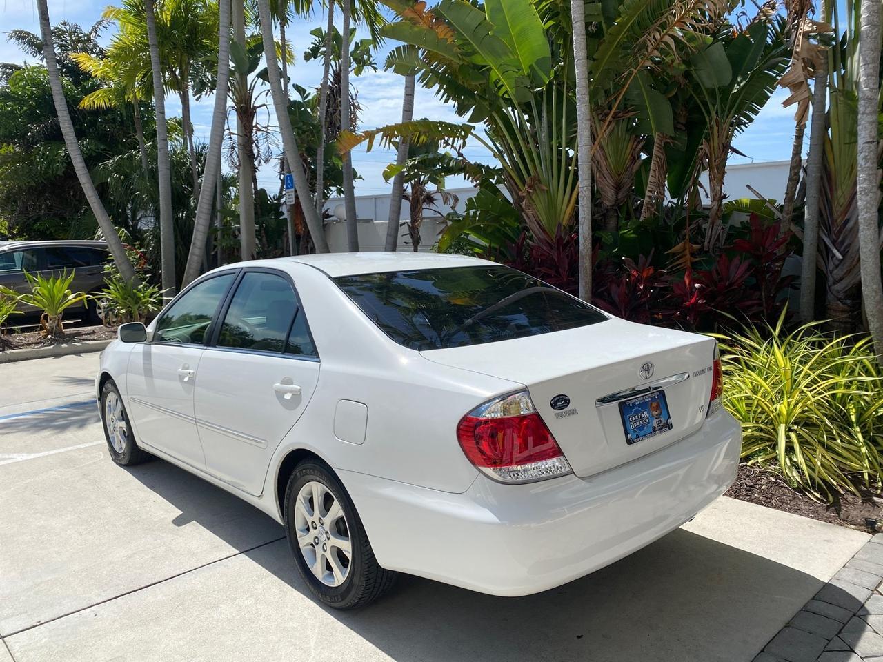 2006 Toyota Camry XLE V6 LOW MILES 65,439 Pompano Beach FL