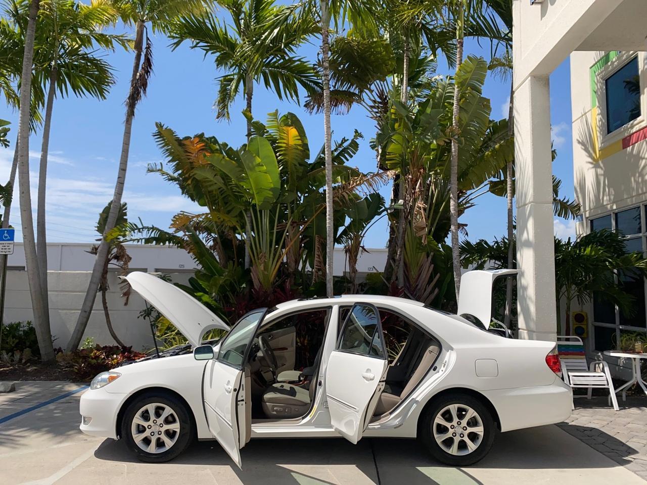 2006 Toyota Camry XLE V6 LOW MILES 65,439 Pompano Beach FL