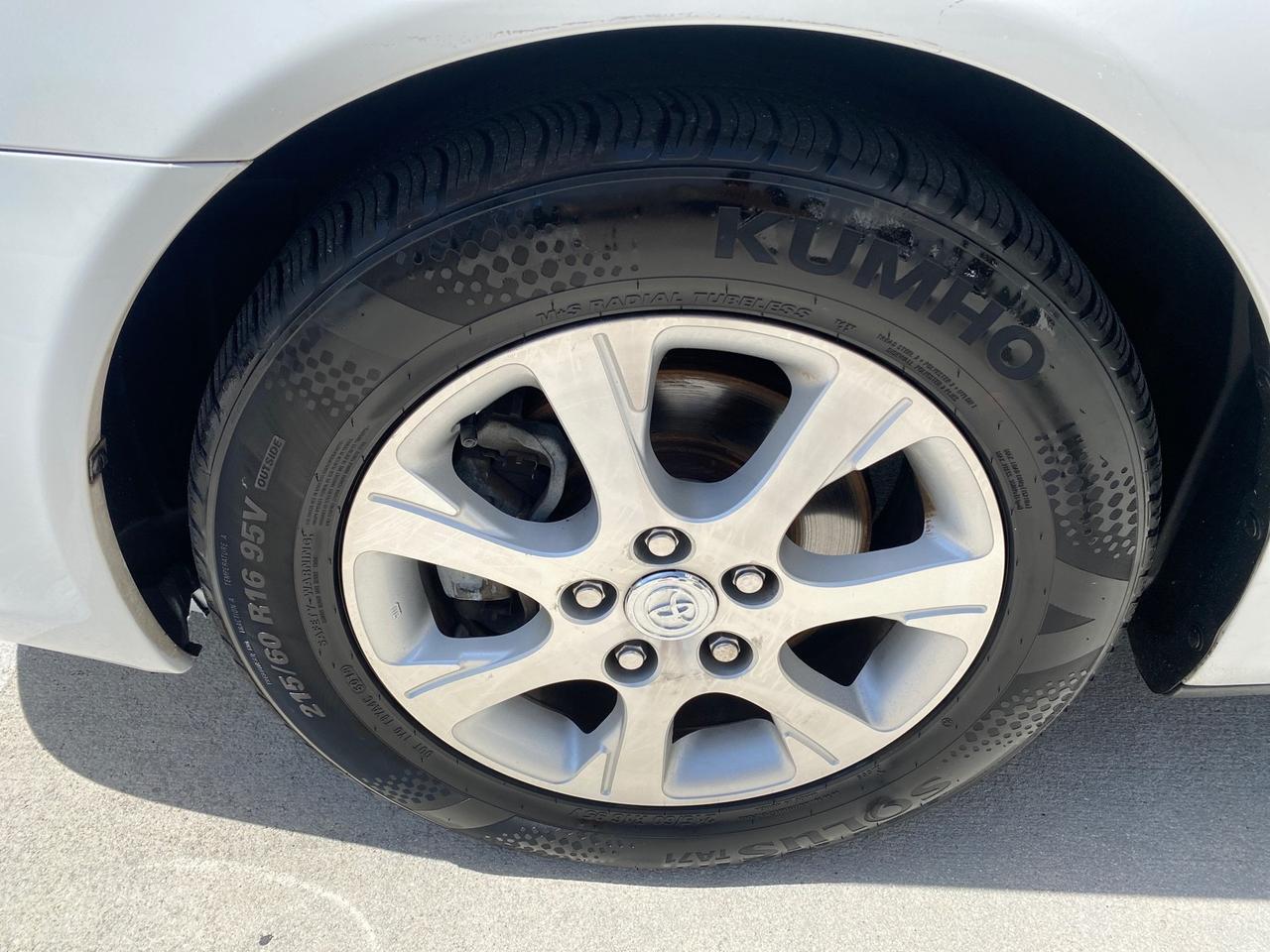 2006 Toyota Camry XLE V6 LOW MILES 65,439 Pompano Beach FL