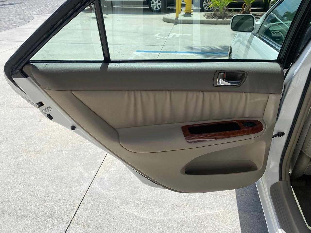2006 Toyota Camry XLE V6 LOW MILES 65,439 Pompano Beach FL