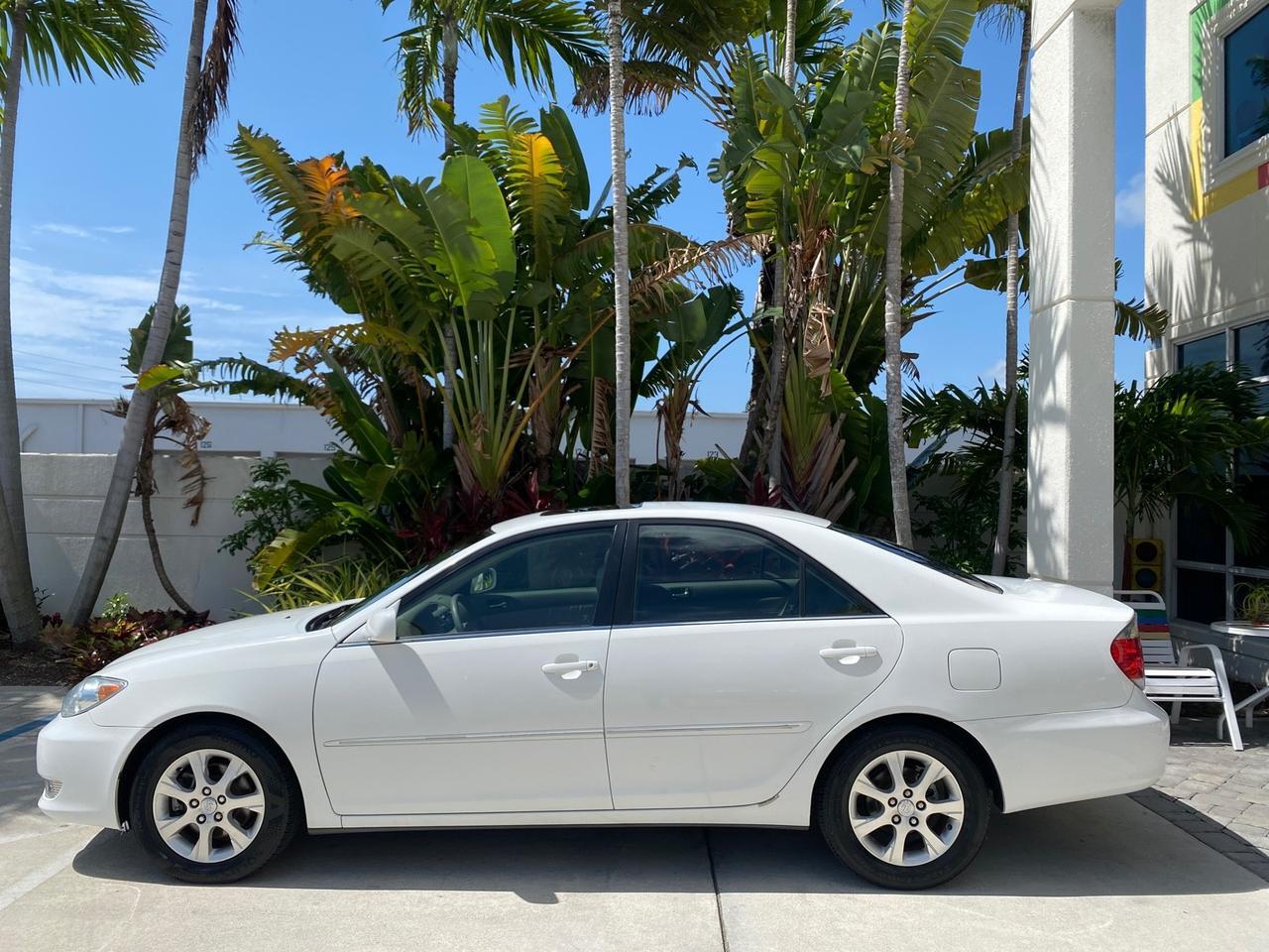2006 Toyota Camry XLE V6 LOW MILES 65,439 Pompano Beach FL