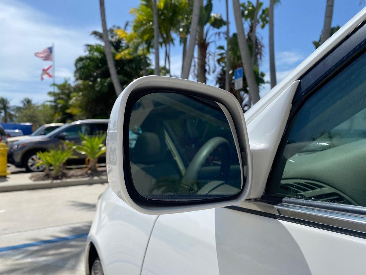 2006 Toyota Camry XLE V6 LOW MILES 65,439 Pompano Beach FL