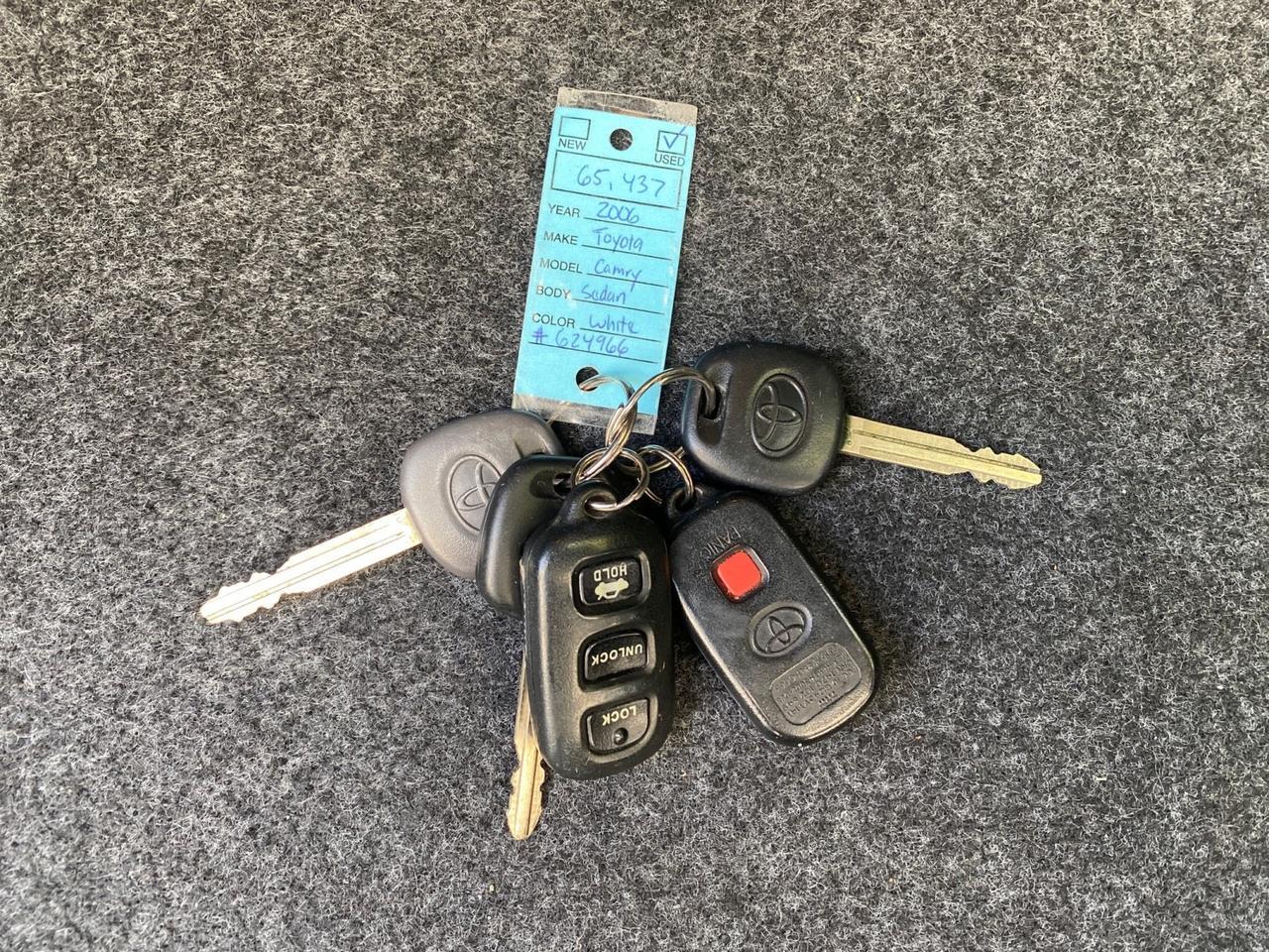 2006 Toyota Camry XLE V6 LOW MILES 65,439 Pompano Beach FL