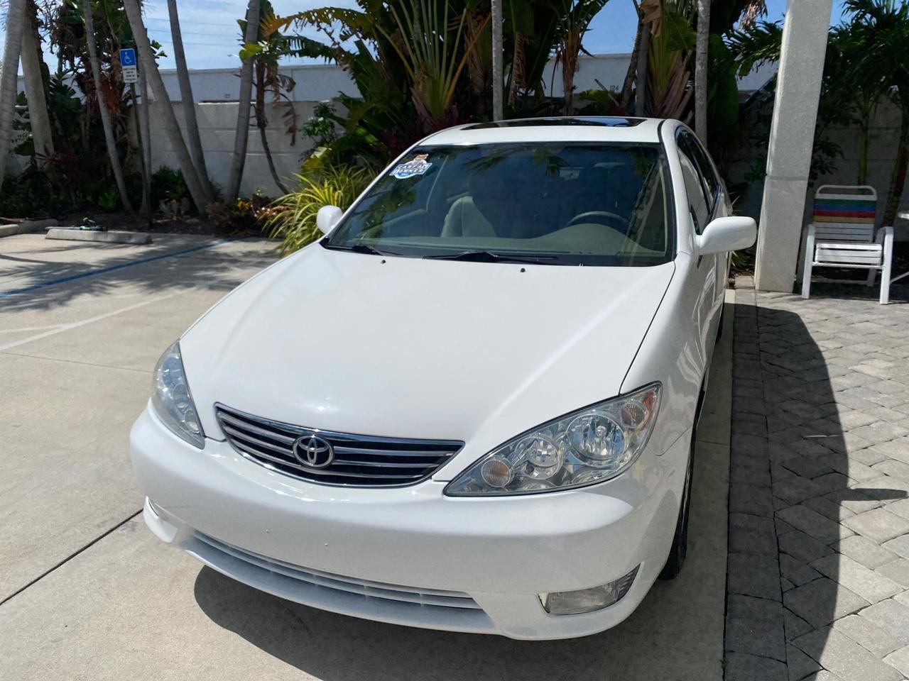 2006 Toyota Camry XLE V6 LOW MILES 65,439 Pompano Beach FL