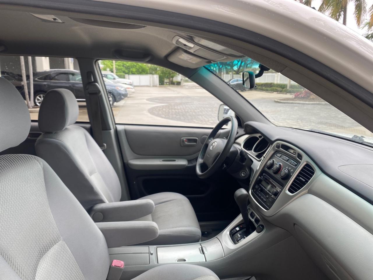 2006 Toyota Highlander 1 OWNER FL LOW MILES 49,290 SUV Pompano Beach FL