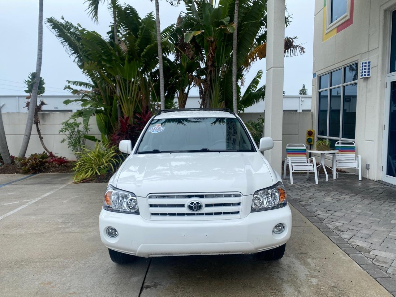 2006 Toyota Highlander 1 OWNER FL LOW MILES 49,290 SUV