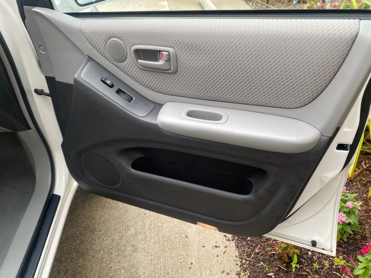 2006 Toyota Highlander 1 OWNER FL LOW MILES 49,290 SUV Pompano Beach FL