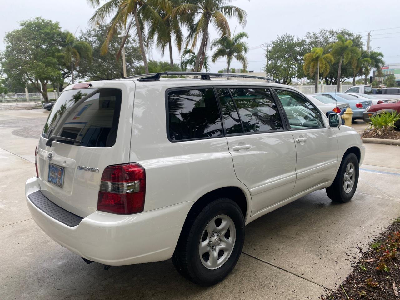 2006 Toyota Highlander 1 OWNER FL LOW MILES 49,290 SUV Pompano Beach FL