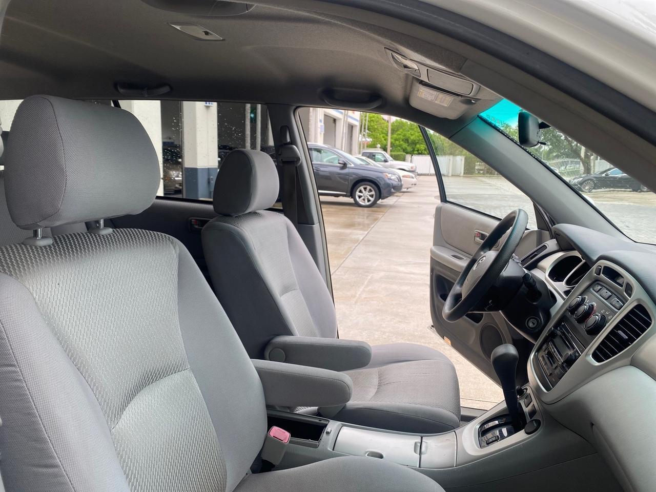 2006 Toyota Highlander 1 OWNER FL LOW MILES 49,290 SUV Pompano Beach FL