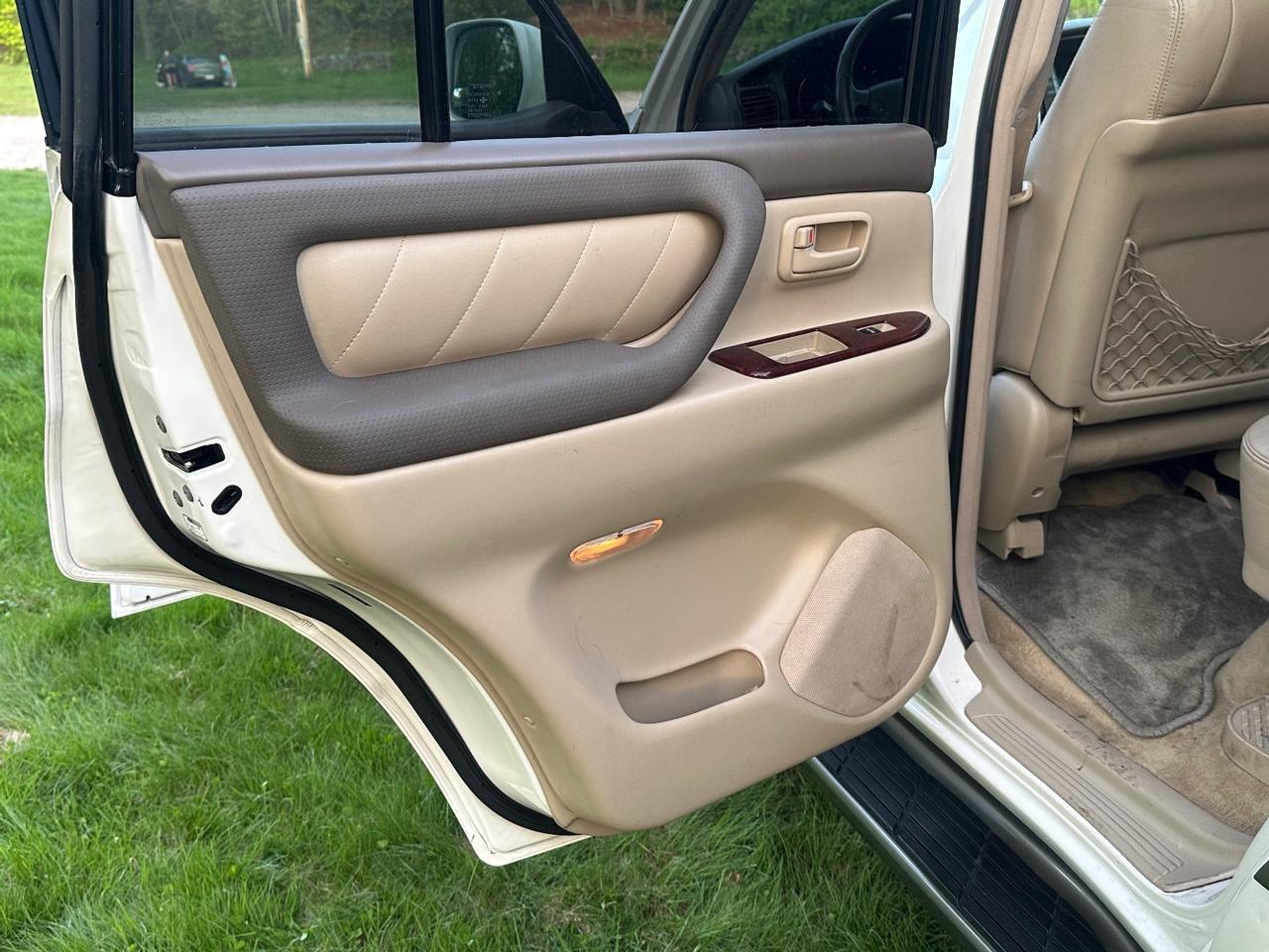 2006 Toyota Land Cruiser 4WD Charlton MA