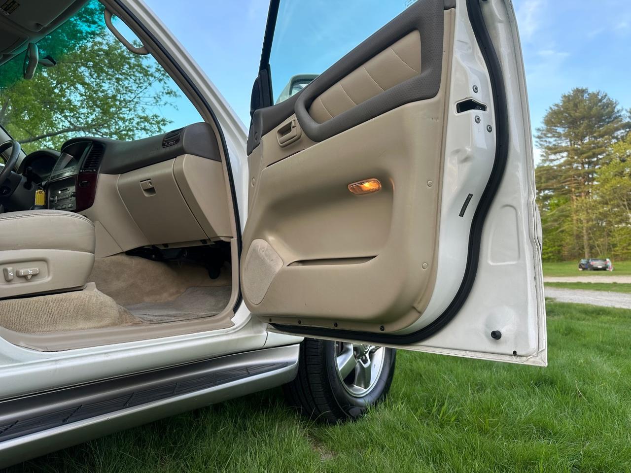2006 Toyota Land Cruiser 4WD Charlton MA