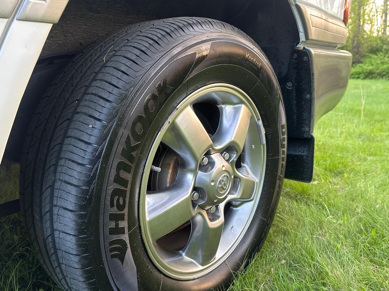 2006 Toyota Land Cruiser 4WD Charlton MA
