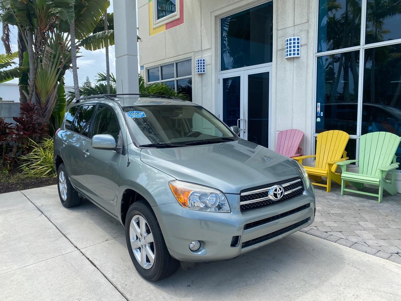 2006 Toyota RAV4 4X4Limited LOW MILES 67,531