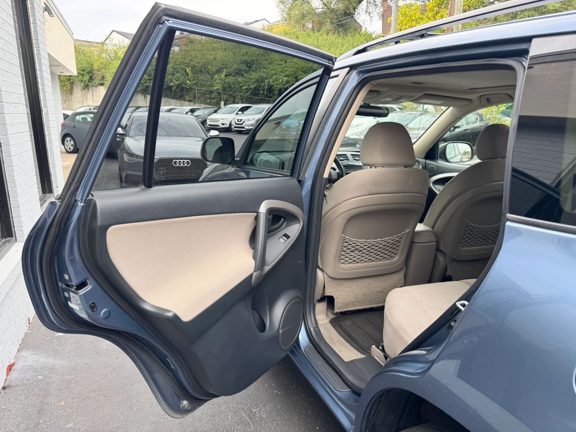 2006 Toyota RAV4 Limited Sport Utility 4D Cincinnati OH