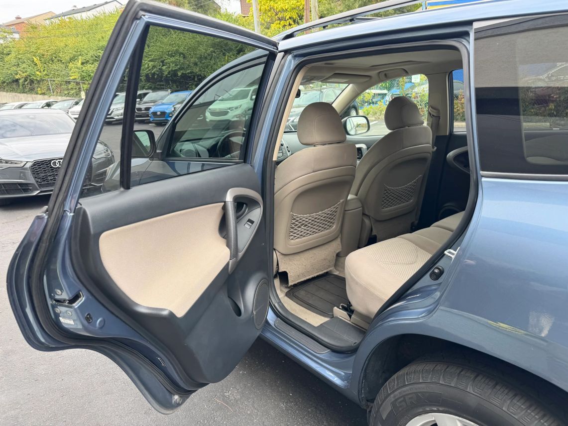 2006 Toyota RAV4 Limited Sport Utility 4D Cincinnati OH