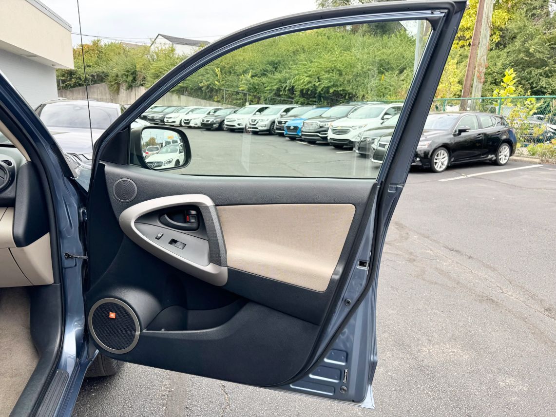 2006 Toyota RAV4 Limited Sport Utility 4D Cincinnati OH