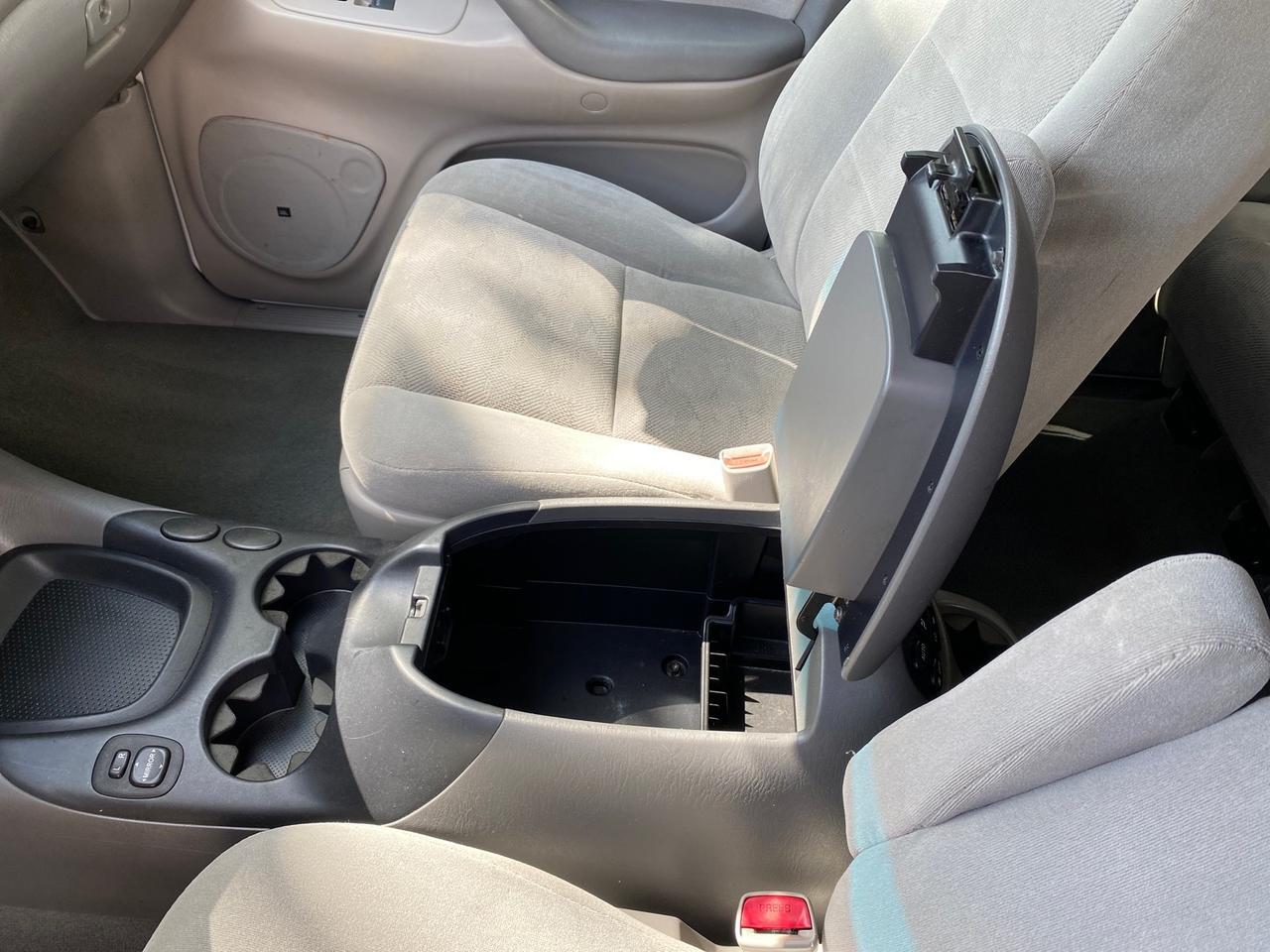 2006 Toyota Sequoia SR5 LOW MILES 84,953 4.7 v8 Pompano Beach FL