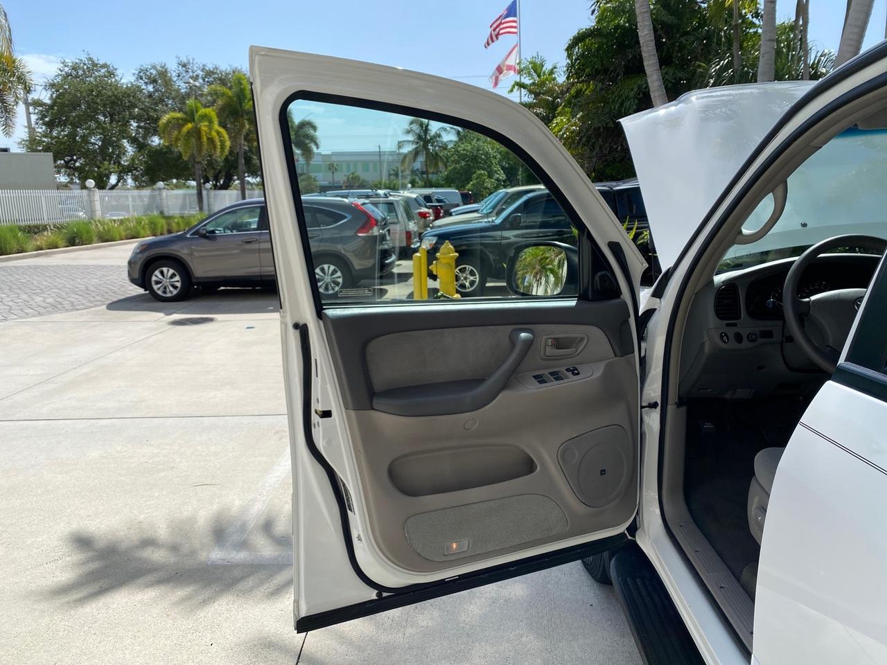 2006 Toyota Sequoia SR5 LOW MILES 84,953 4.7 v8 Pompano Beach FL