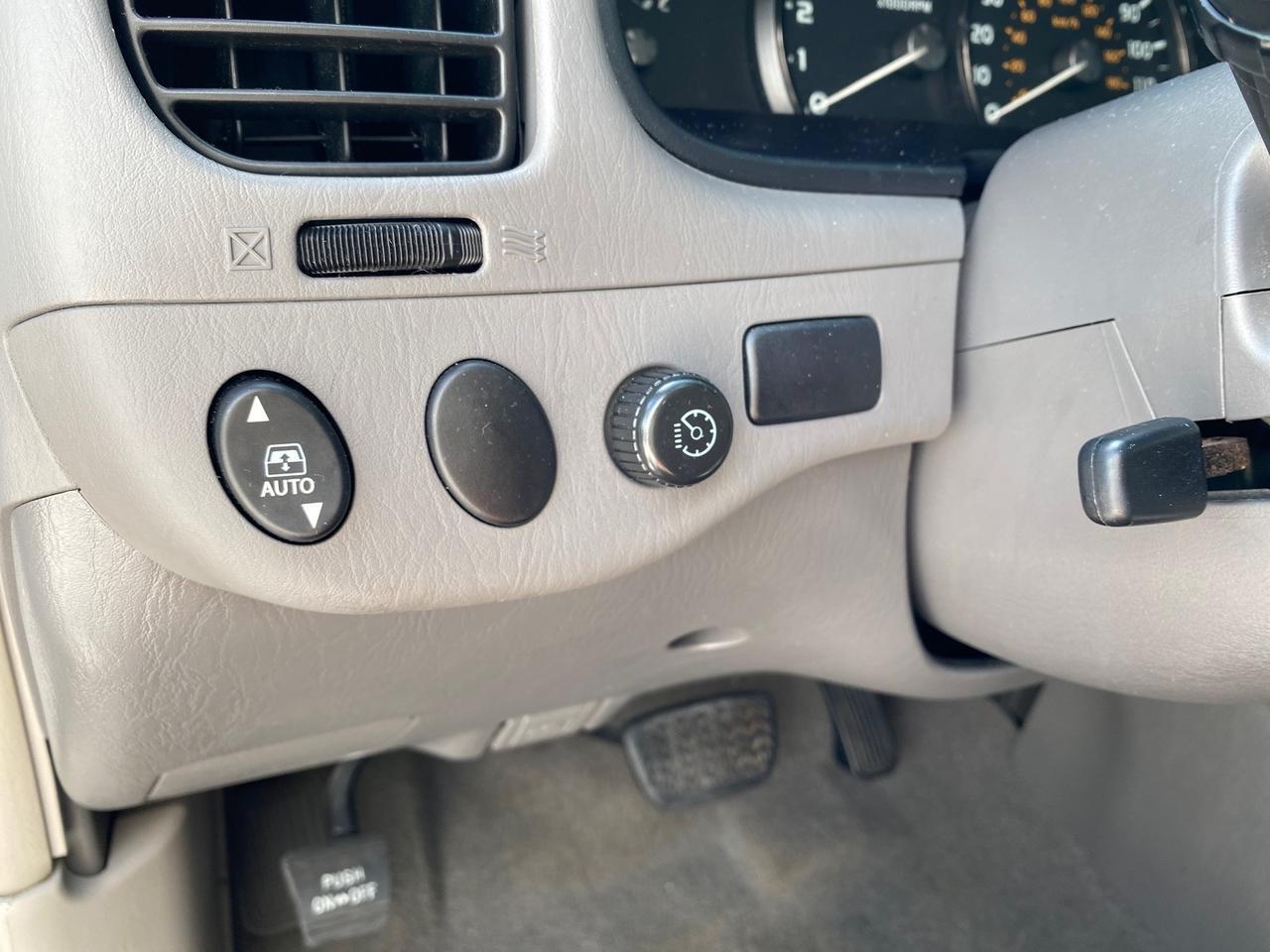 2006 Toyota Sequoia SR5 LOW MILES 84,953 4.7 v8 Pompano Beach FL