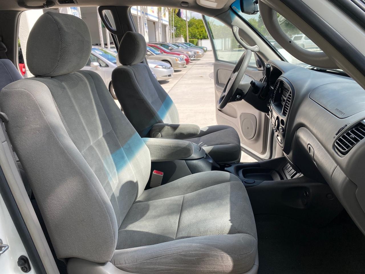 2006 Toyota Sequoia SR5 LOW MILES 84,953 4.7 v8 Pompano Beach FL