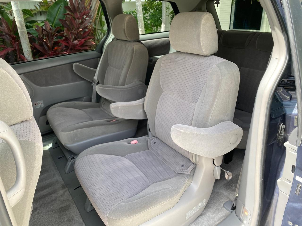 2006 Toyota Sienna CE VAN LOW MILES 57,411 Pompano Beach FL