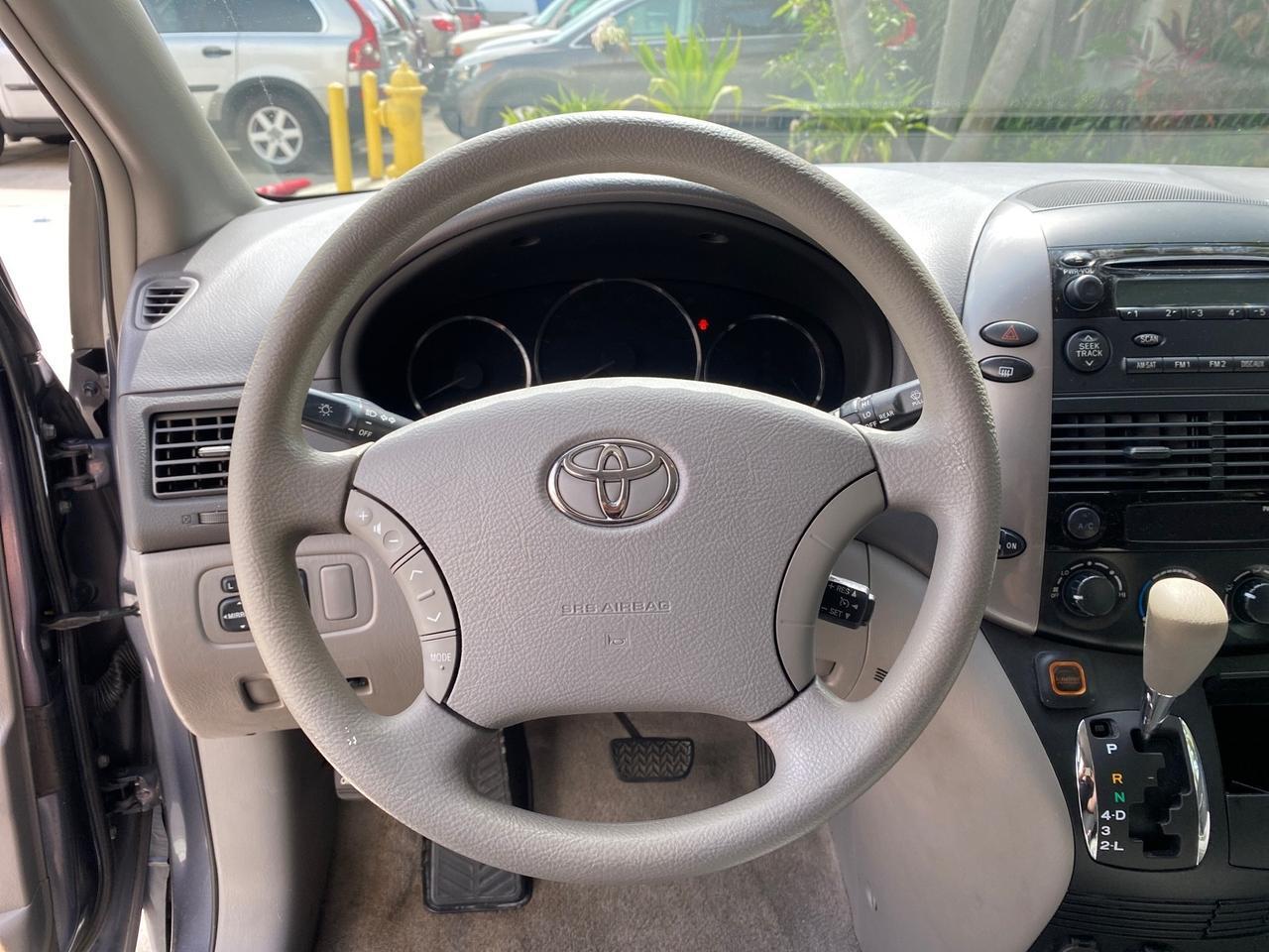2006 Toyota Sienna CE VAN LOW MILES 57,411 Pompano Beach FL