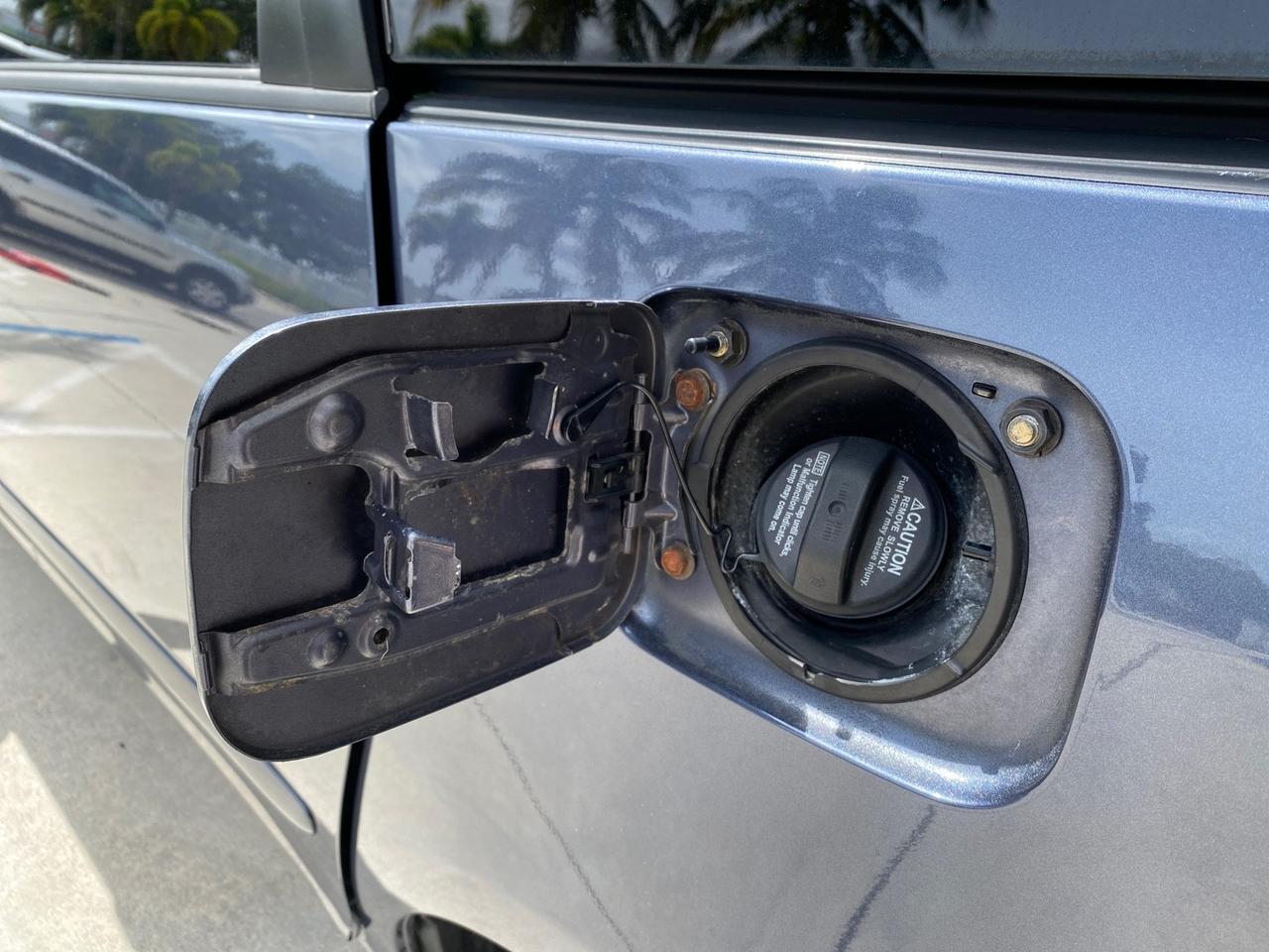 2006 Toyota Sienna CE VAN LOW MILES 57,411 Pompano Beach FL