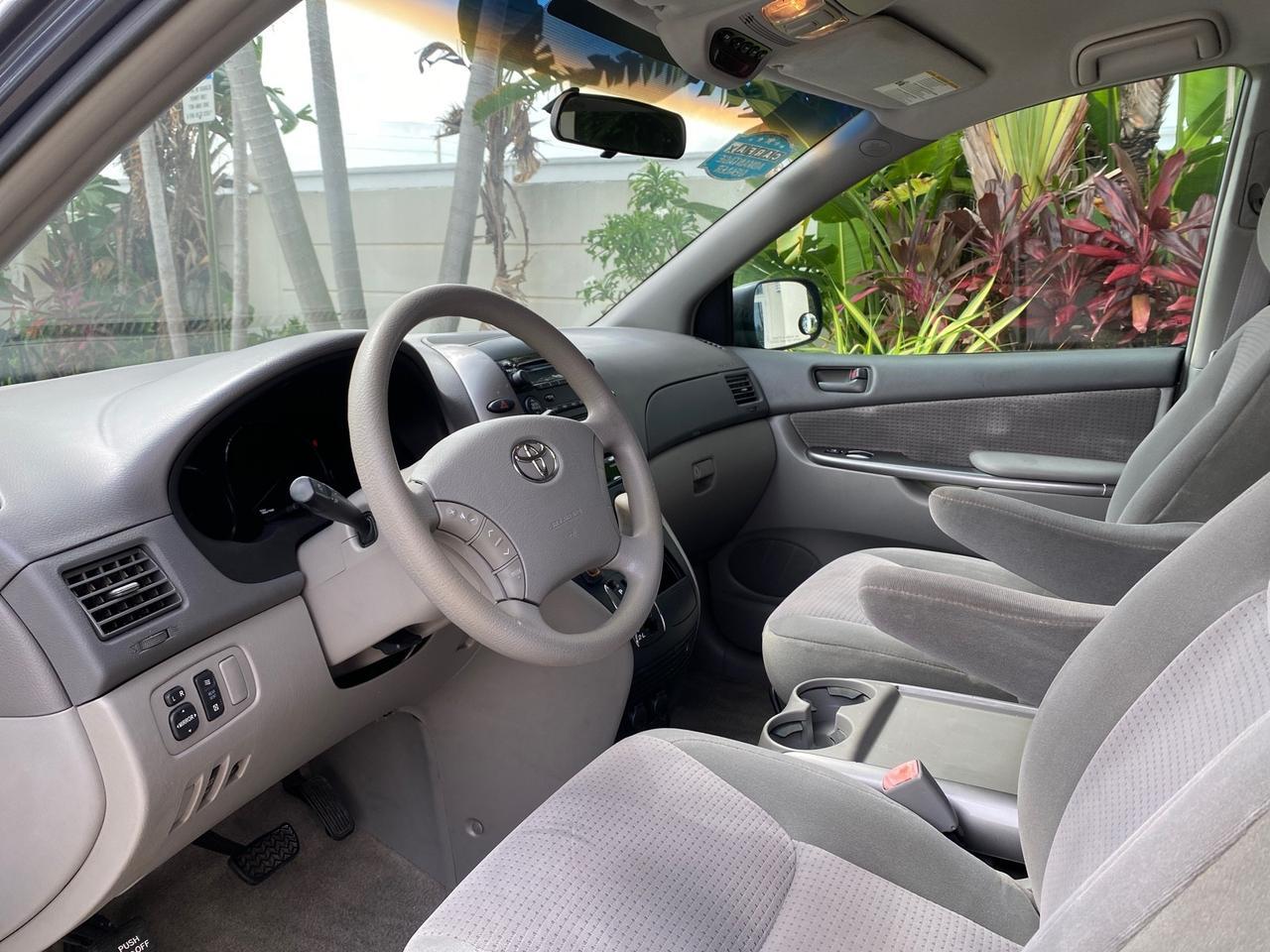2006 Toyota Sienna CE VAN LOW MILES 57,411 Pompano Beach FL
