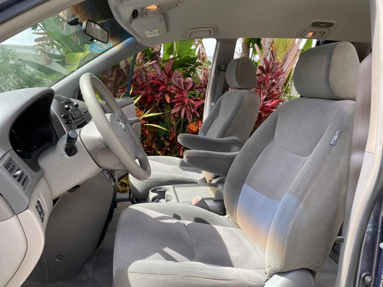 2006 Toyota Sienna CE VAN LOW MILES 57,411 Pompano Beach FL