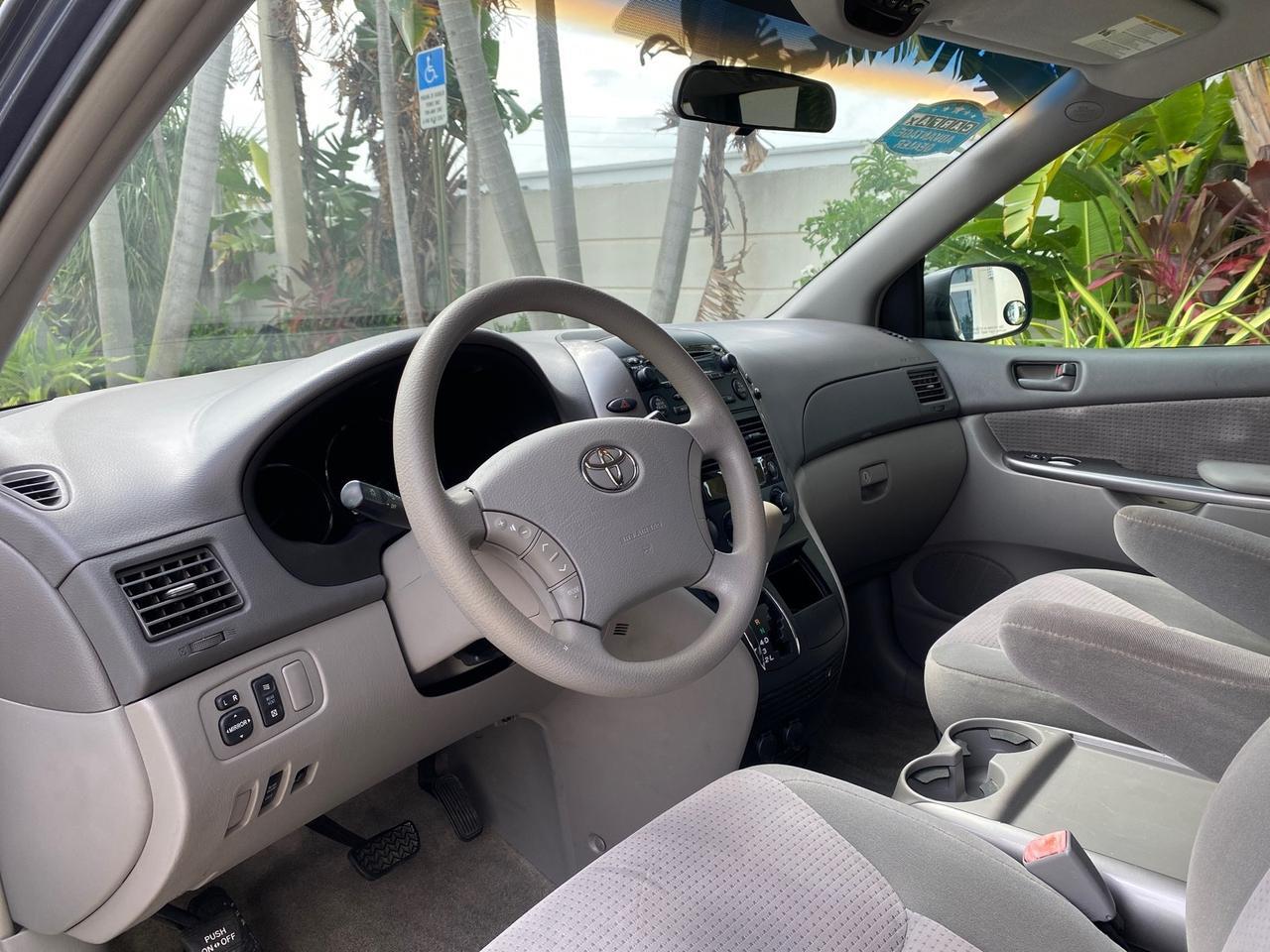 2006 Toyota Sienna CE VAN LOW MILES 57,411 Pompano Beach FL