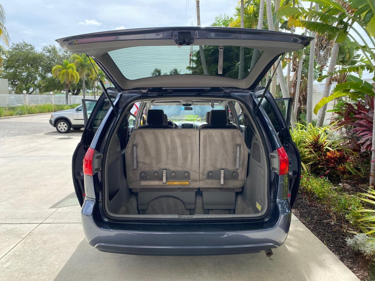 2006 Toyota Sienna CE VAN LOW MILES 57,411 Pompano Beach FL
