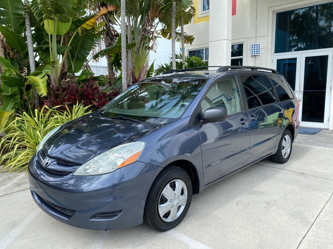 2006 Toyota Sienna CE VAN LOW MILES 57,411 Pompano Beach FL