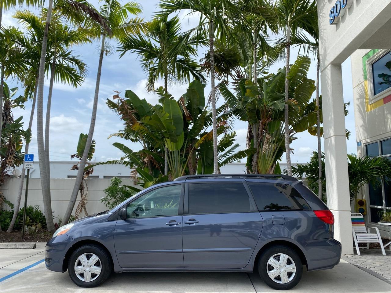 2006 Toyota Sienna CE VAN LOW MILES 57,411 Pompano Beach FL