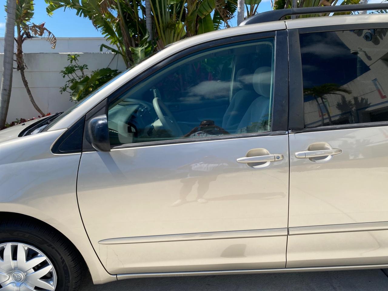 2006 Toyota Sienna VAN LE LOW MILES 78,653 Pompano Beach FL