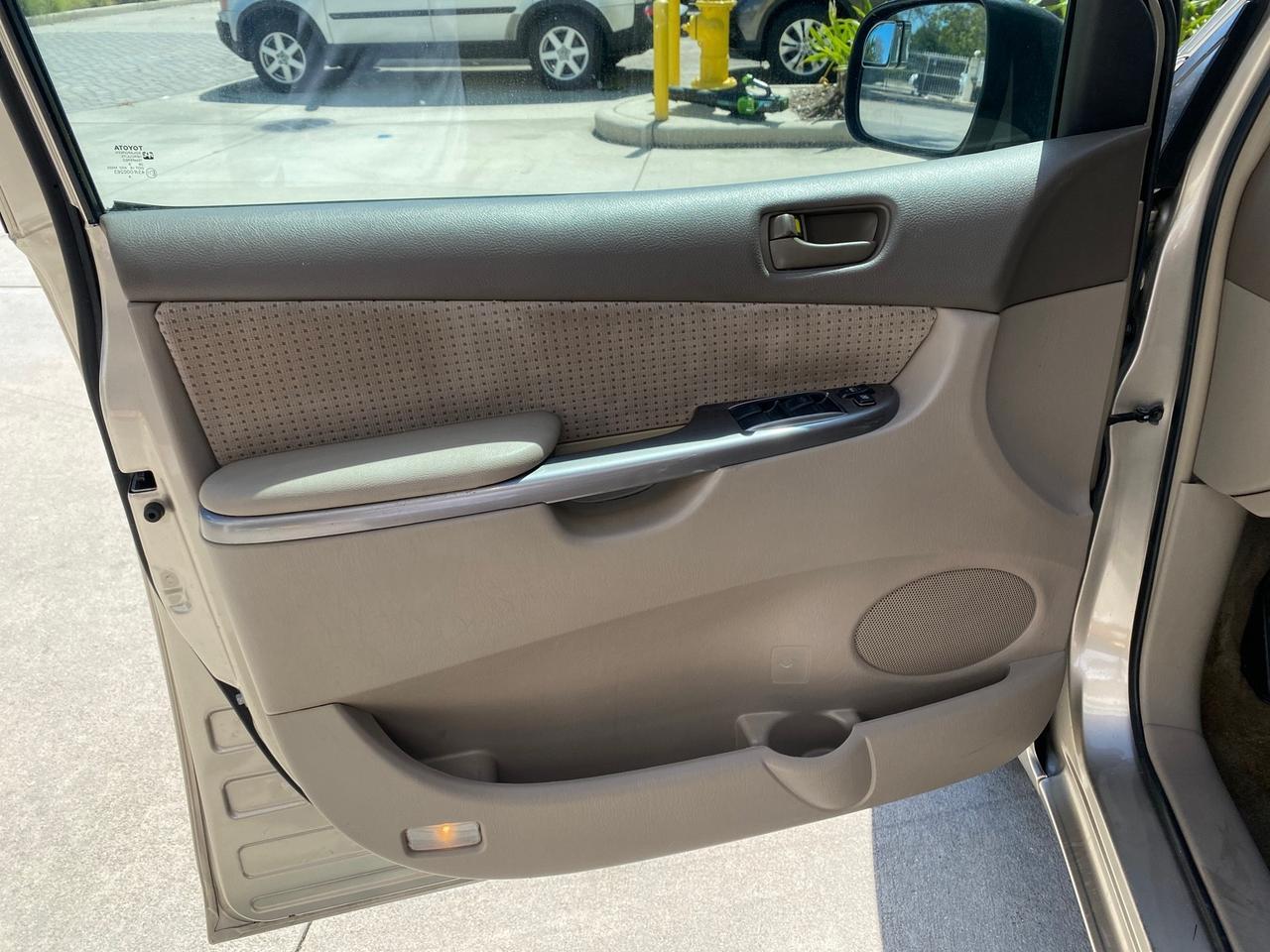 2006 Toyota Sienna VAN LE LOW MILES 78,653 Pompano Beach FL