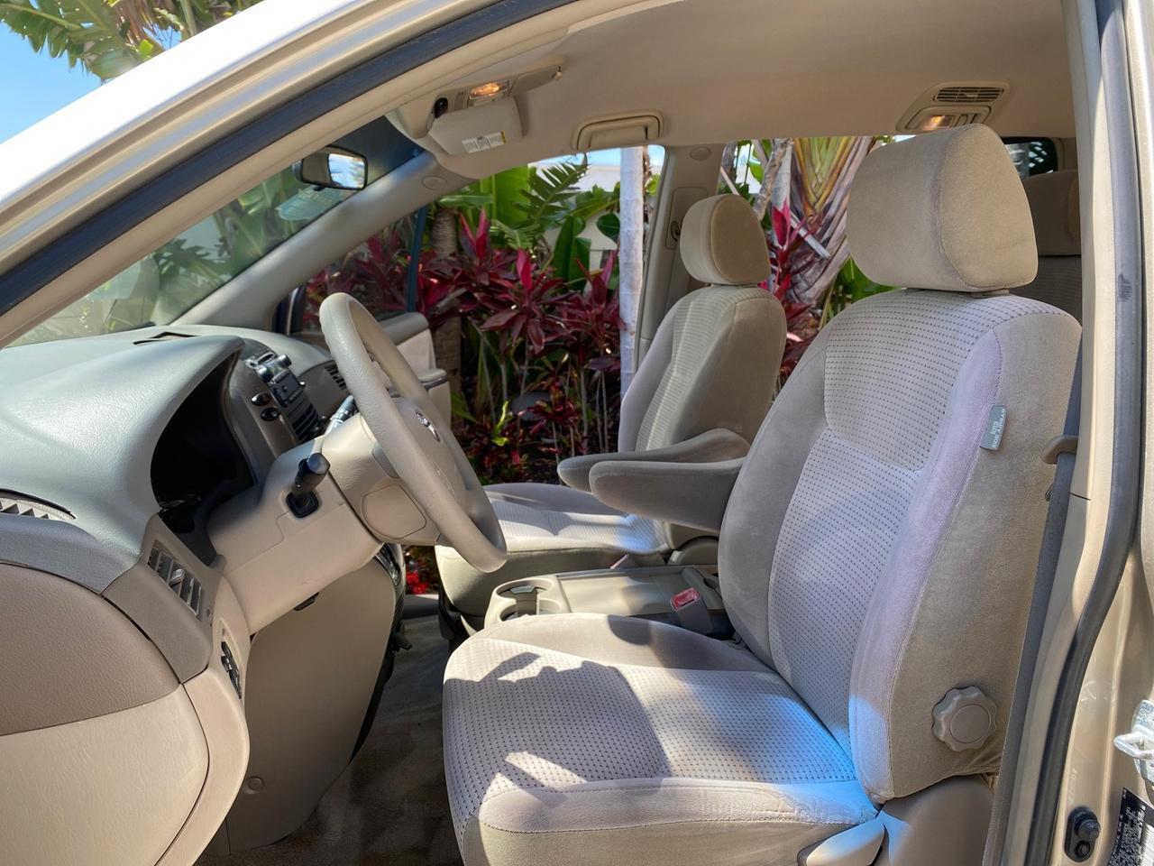 2006 Toyota Sienna VAN LE LOW MILES 78,653 Pompano Beach FL