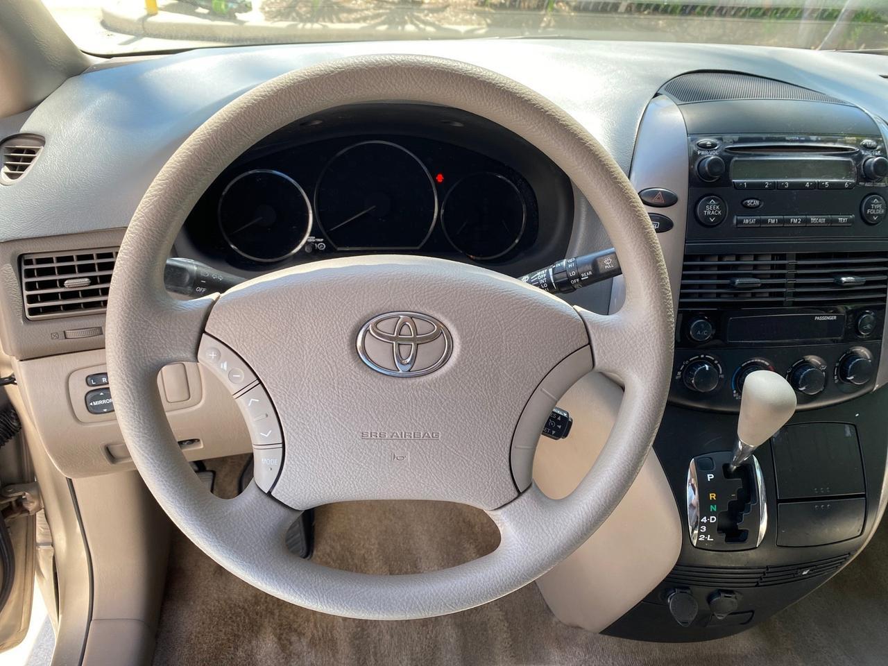 2006 Toyota Sienna VAN LE LOW MILES 78,653 Pompano Beach FL