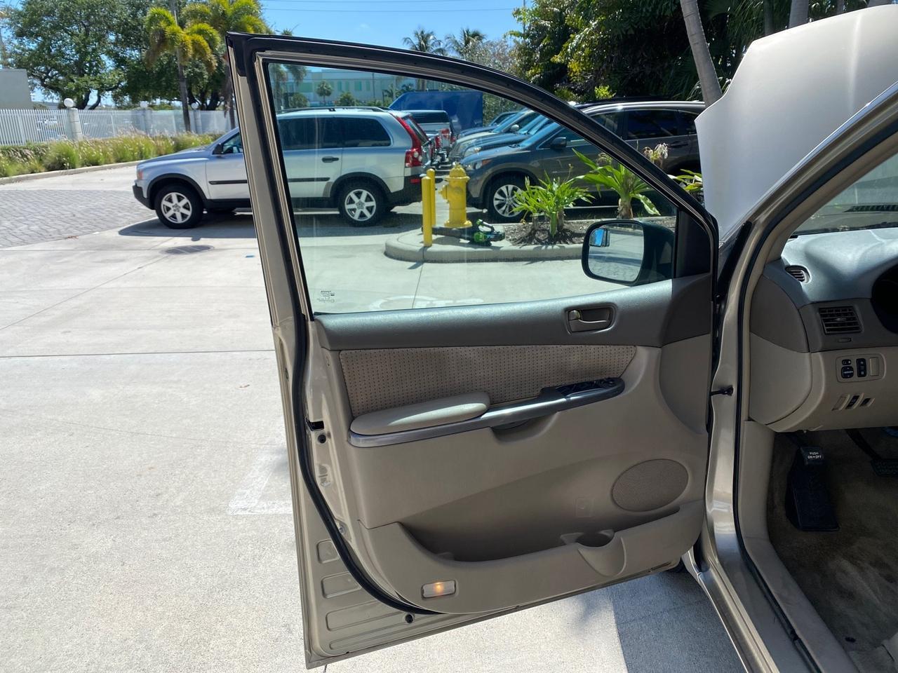 2006 Toyota Sienna VAN LE LOW MILES 78,653 Pompano Beach FL