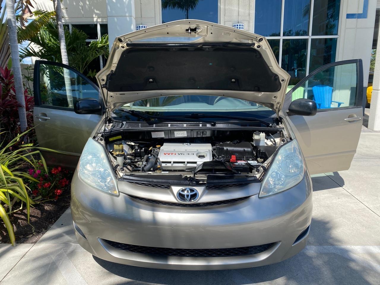 2006 Toyota Sienna VAN LE LOW MILES 78,653 Pompano Beach FL