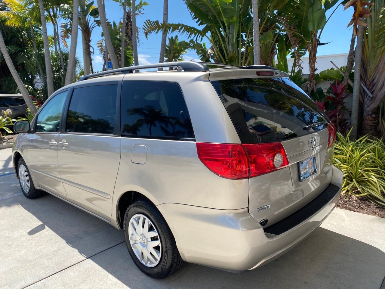 2006 Toyota Sienna VAN LE LOW MILES 78,653 Pompano Beach FL