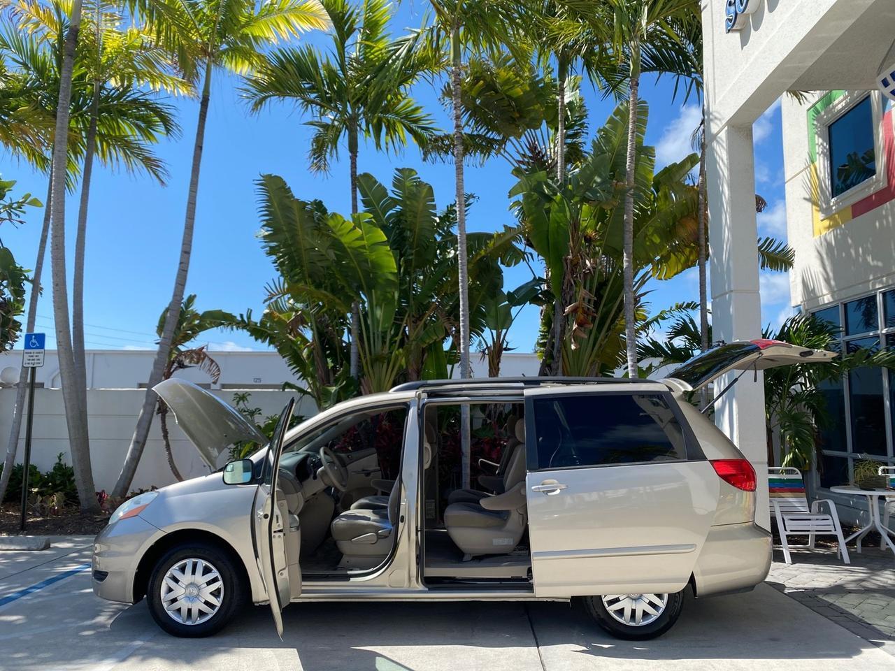 2006 Toyota Sienna VAN LE LOW MILES 78,653 Pompano Beach FL