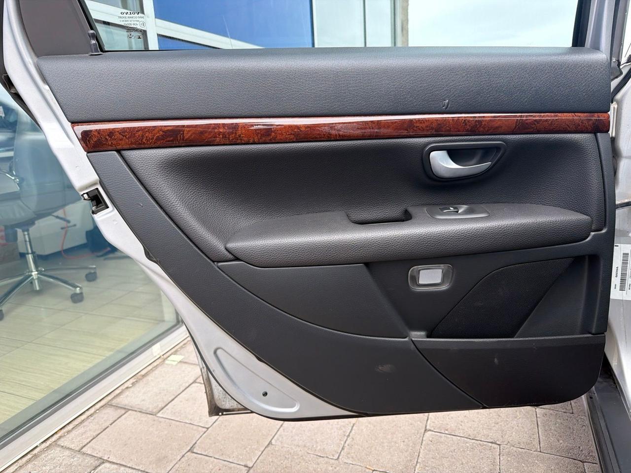 2006 Volvo S80 2.5T Bend OR