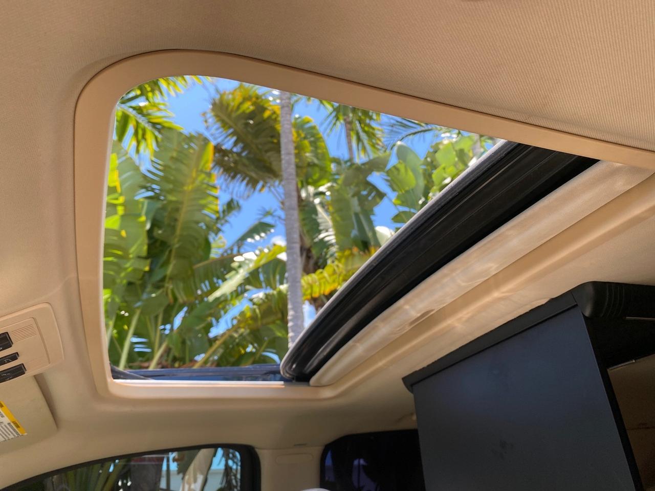 2007 Cadillac Escalade ESV SUNROOF AWD LOW MILES 47,118 Pompano Beach FL