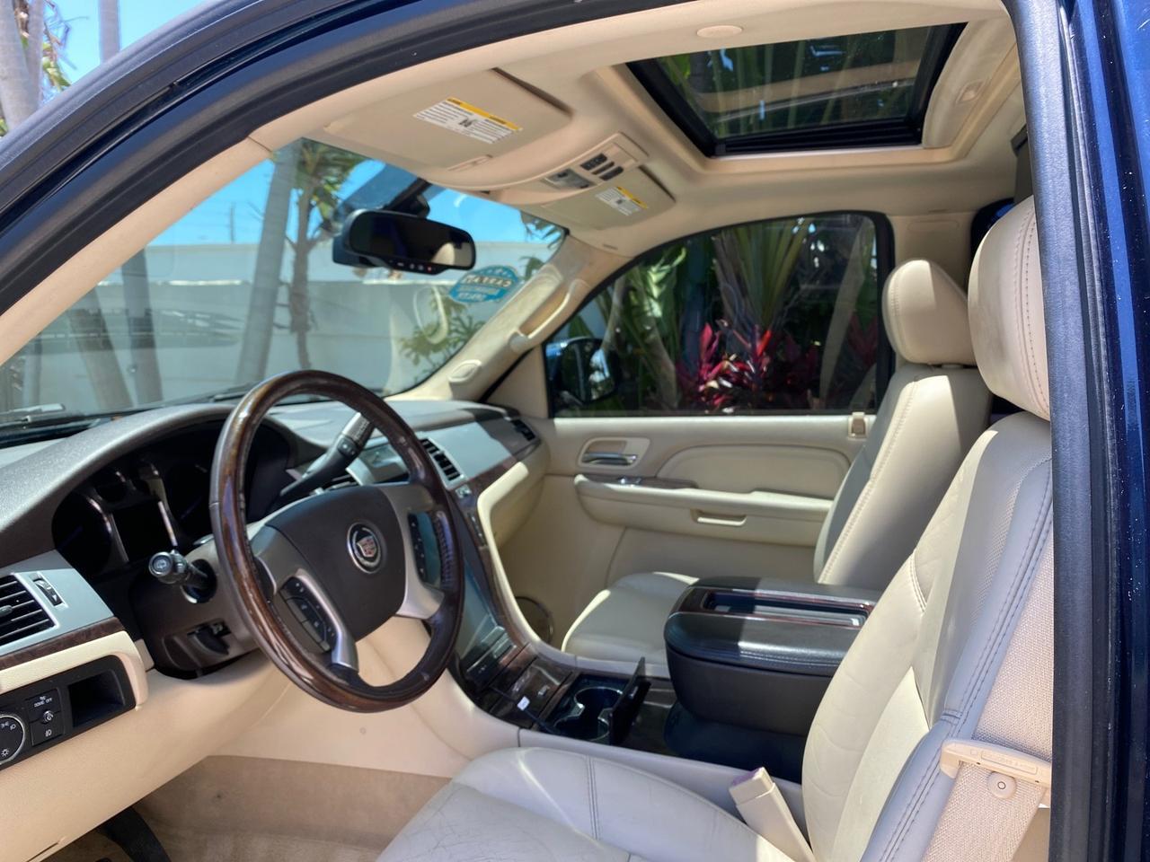 2007 Cadillac Escalade ESV SUNROOF AWD LOW MILES 47,118 Pompano Beach FL