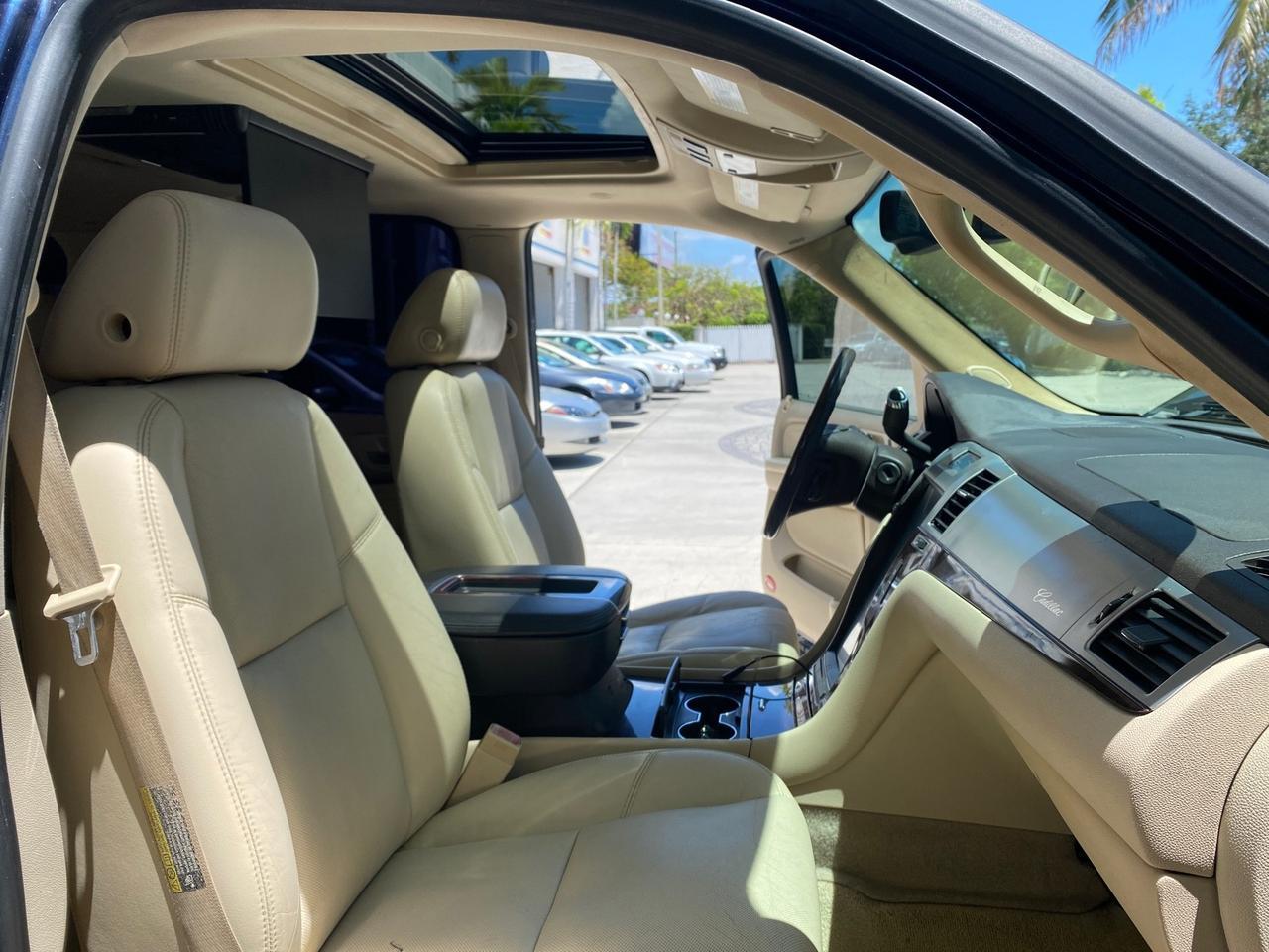 2007 Cadillac Escalade ESV SUNROOF AWD LOW MILES 47,118 Pompano Beach FL